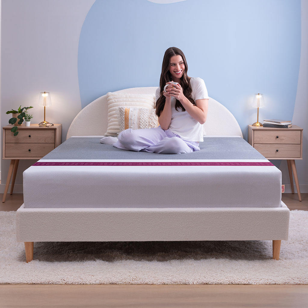 Model sitting on Juno Hybrid